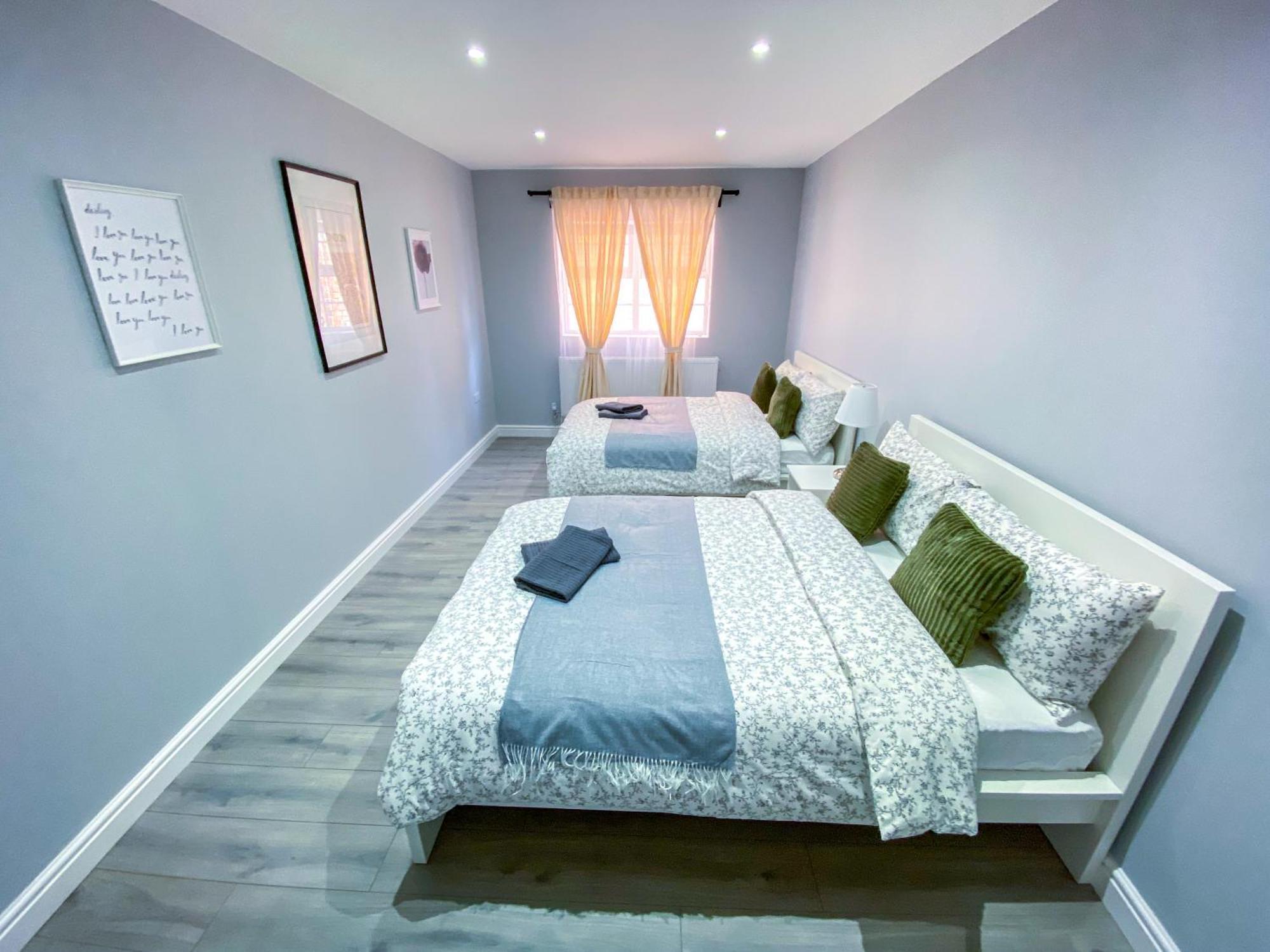 Modern 1-Bedroom Flat, 5 Guest, London - F2 Экстерьер фото