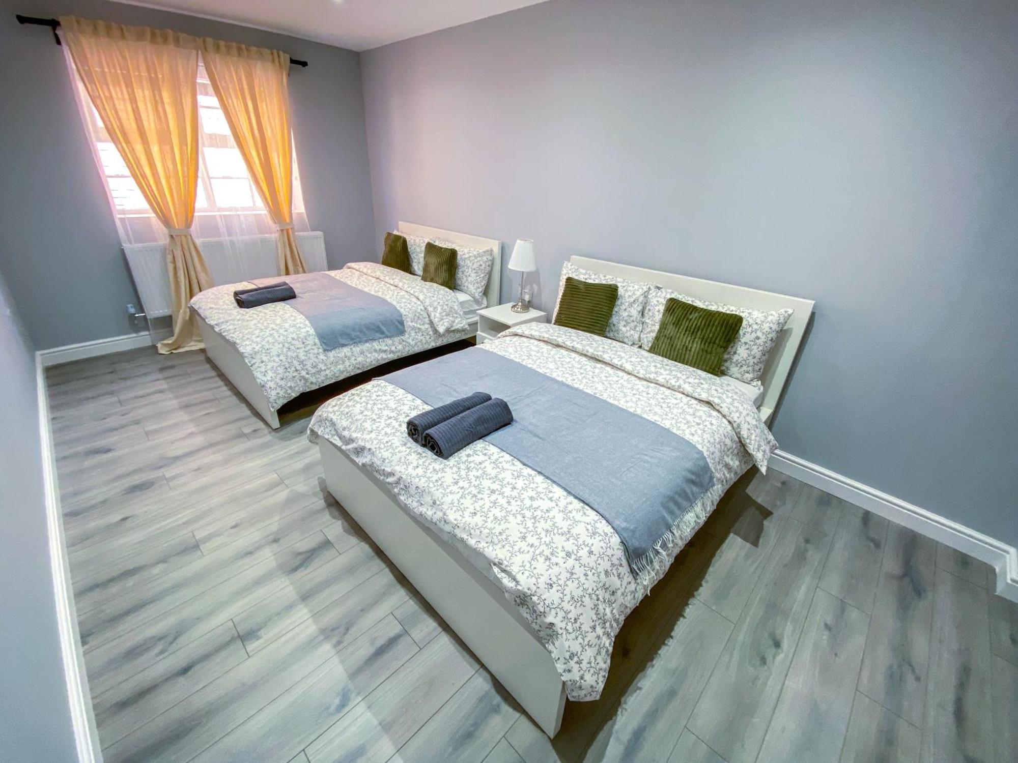 Modern 1-Bedroom Flat, 5 Guest, London - F2 Экстерьер фото